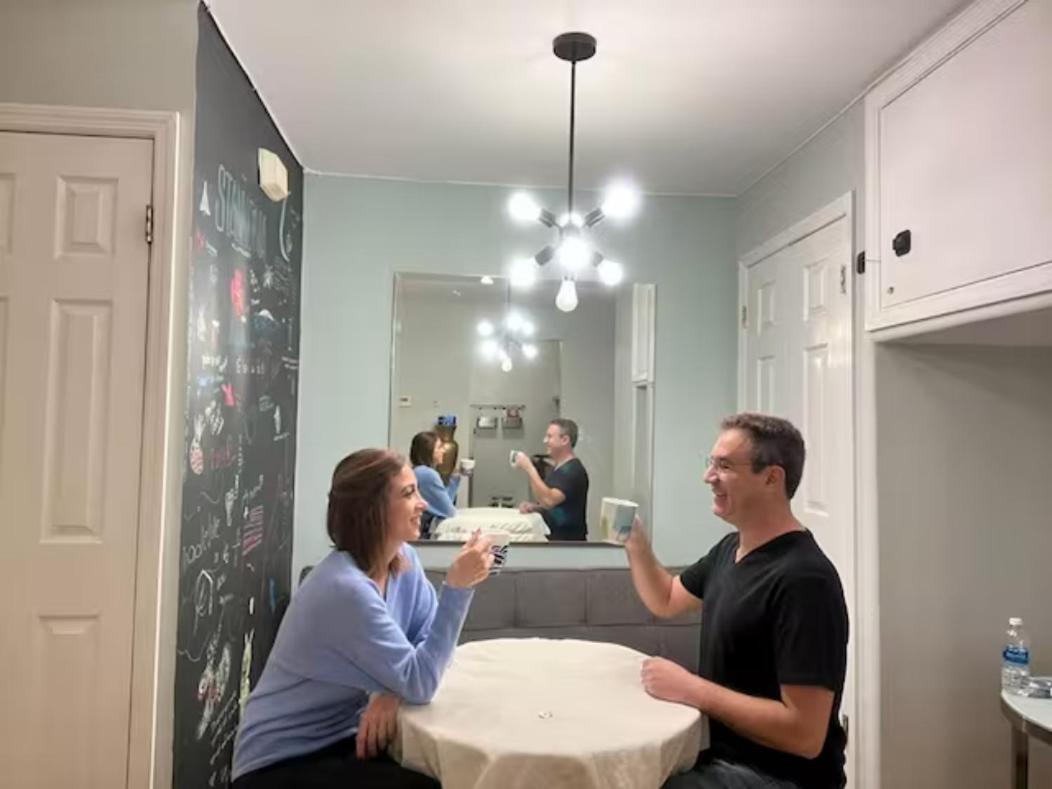 Central And Affordable Williamsburg Private Bedroom Close To Subway Accommodatie bij particulieren New York
